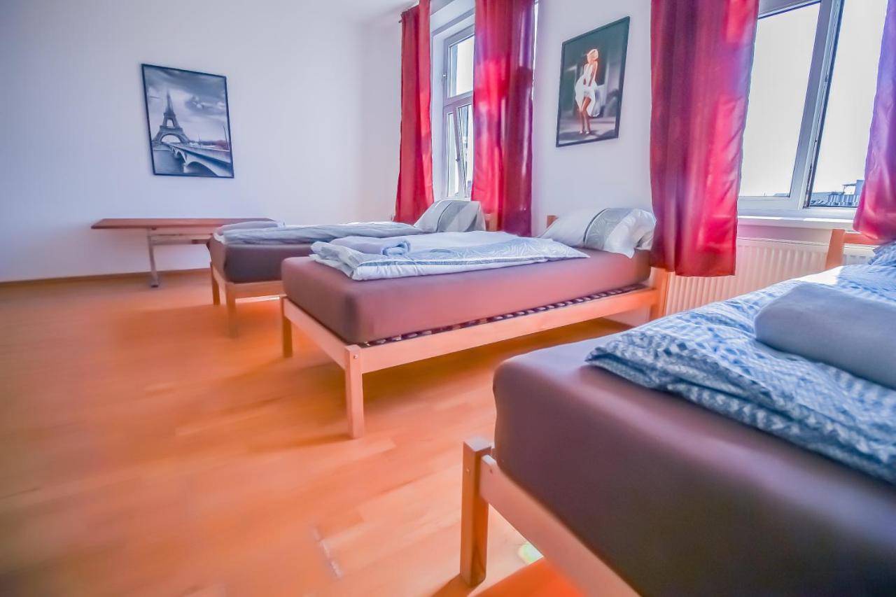 Luxurious South Of Lv8 Apartment Wien